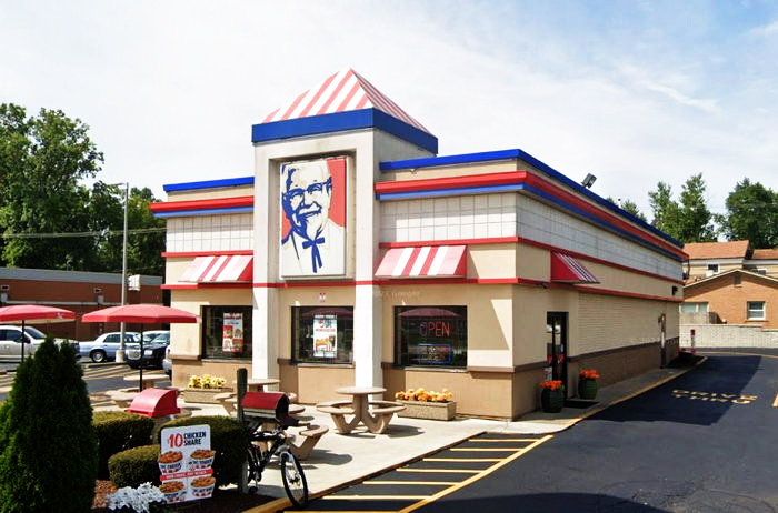 H Salt Fish & Chips (H. Salt Esq. Fish & Chips) - Taylor - 10130 Telegraph Rd (newer photo)